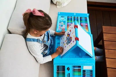 🎨 Super Mega 208 PCS Art Set — একসাথে রঙ, ক্রেয়ন, পেনসিল, প্যাস্টেল আর পেইন্ট! শিশুর সৃজনশীলতার সব রঙ এখন এক স্যুটকেসে। 🧳✨